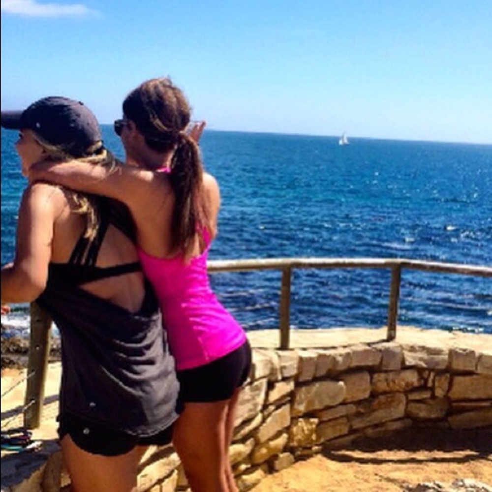 Lululemon bright pink racerback tank- size 4